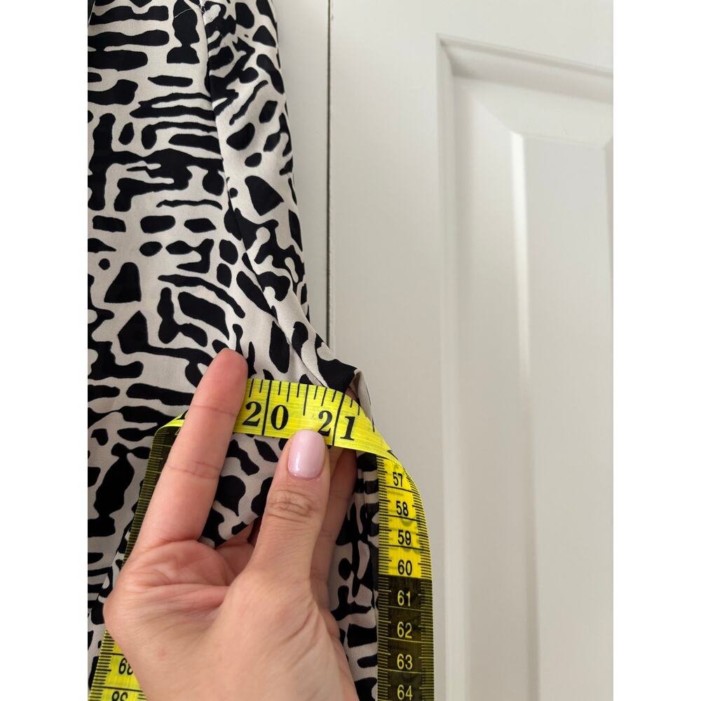 GLAM Women’s Black White Abstract Print Shirt Dress Size Small Tie Waist Mini - Picture 7 of 11